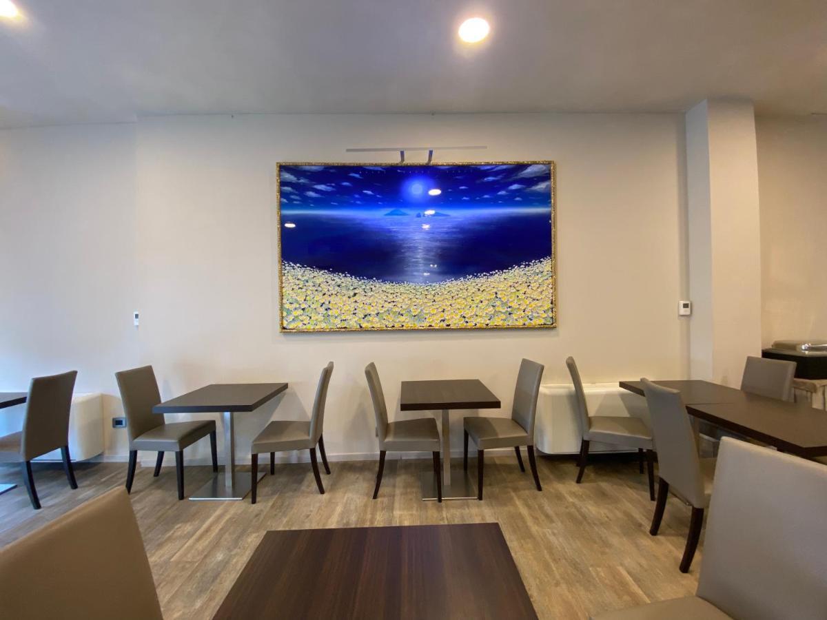 Astoria 4*